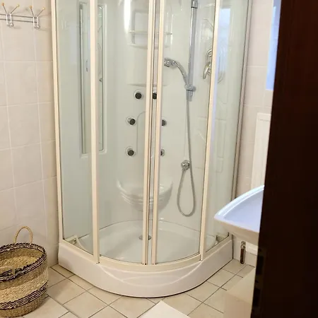 Riverside Flat Апартаменты *